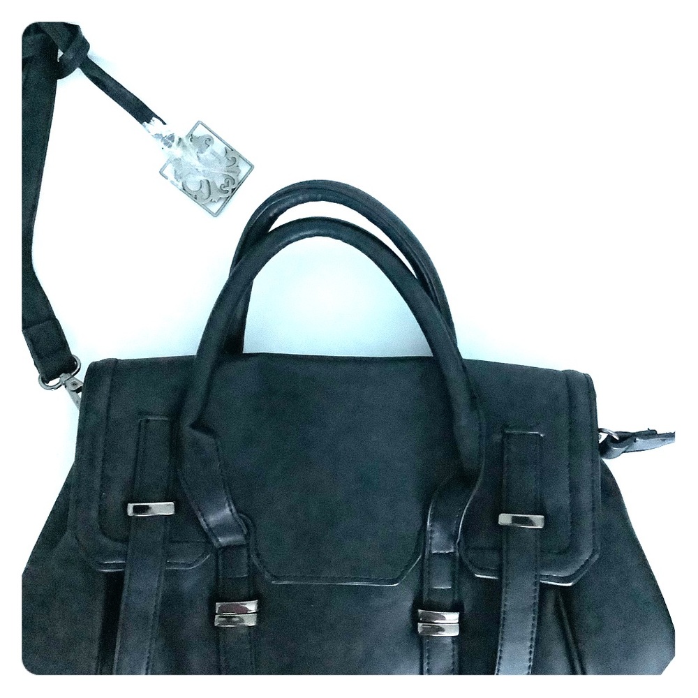 Women’s bag used color black no tear normal wear